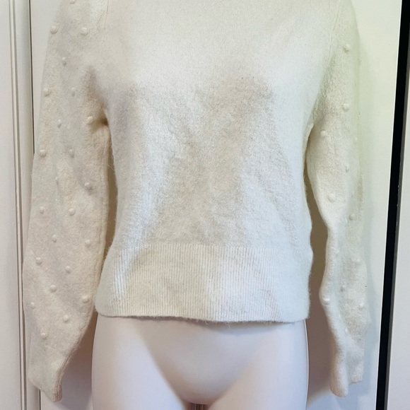 DESIGNED IN PARIS Wool Knit Sweater - Picture 5 of 5